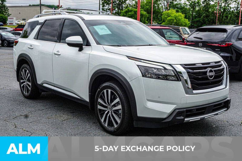 2025 Nissan Pathfinder Platinum