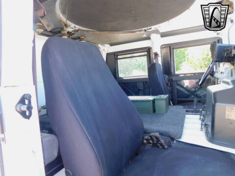 2008 AM General Hummer