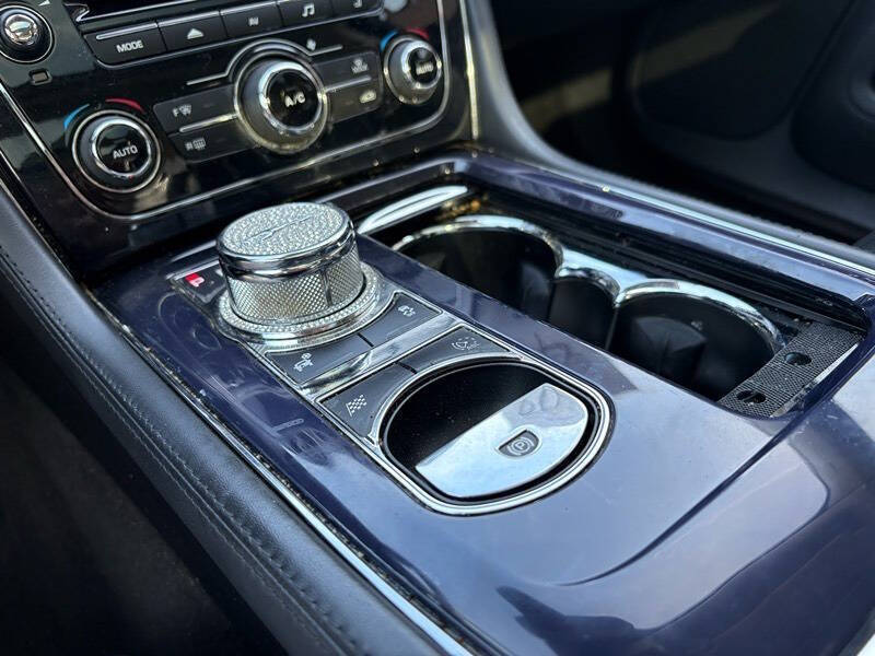 2013 Jaguar XJL Portfolio