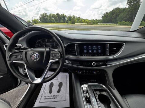 2023 Buick Enclave Essence