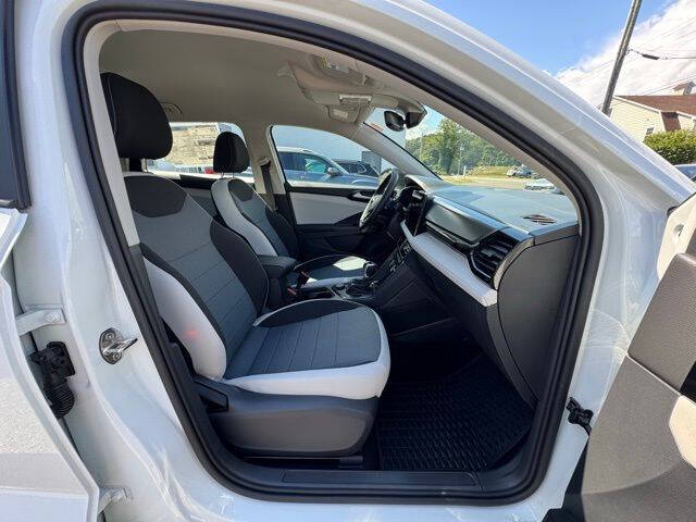 2025 Volkswagen Taos S 4Motion