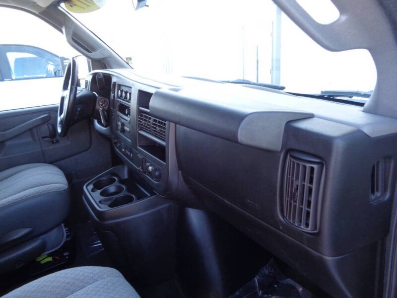 2017 Chevrolet Express LT 3500
