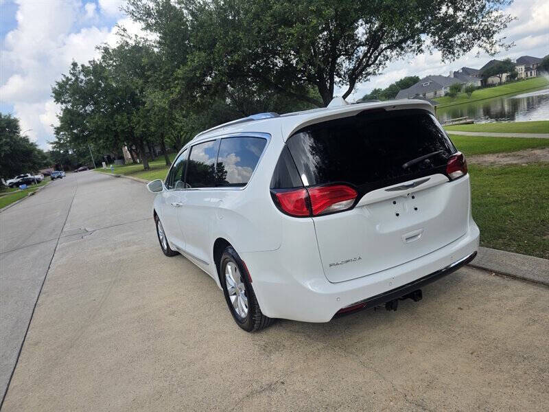 2019 Chrysler Pacifica Touring L
