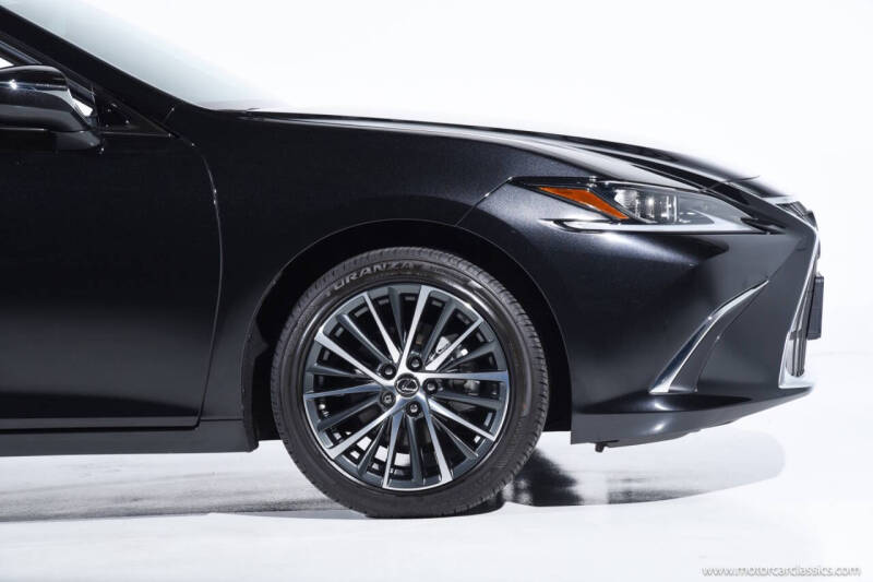 2024 Lexus ES 300h
