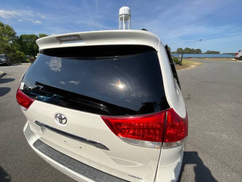 2011 Toyota Sienna Limited 7-Passenger