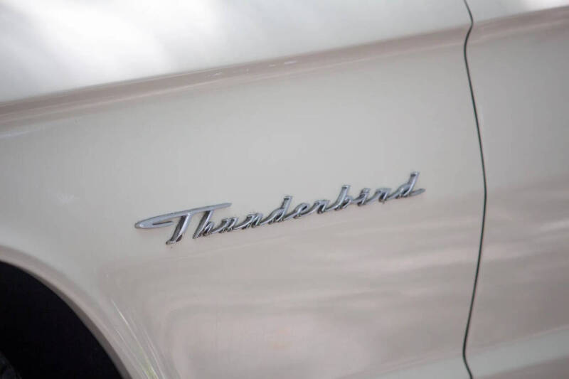 1964 Ford Thunderbird