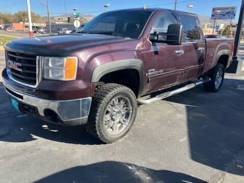 2008 GMC Sierra 2500HD for sale at R & J Auto Sales in Pocatello ID