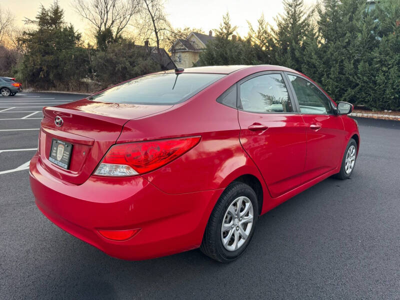 2014 Hyundai Accent GLS photo 12