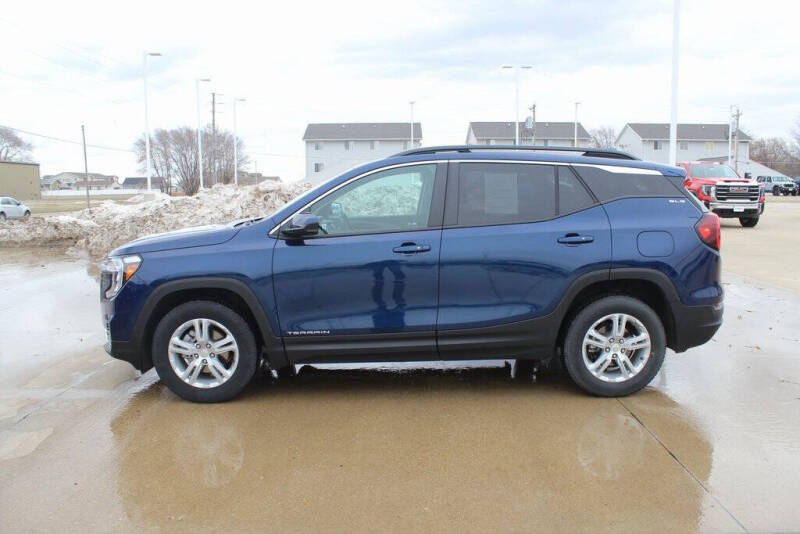 2022 GMC Terrain SLE