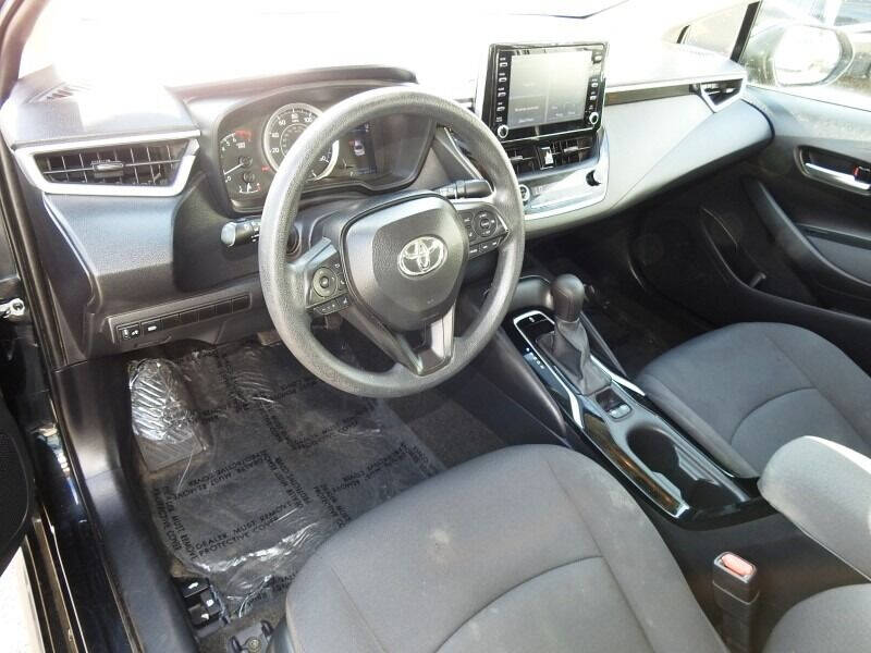 2020 Toyota Corolla Sedan - $15,900