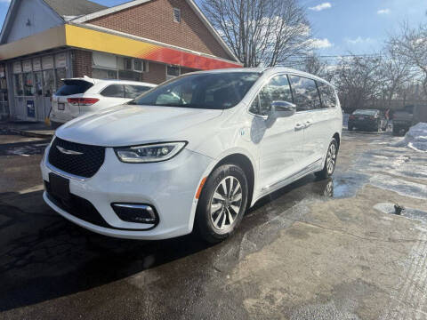 2022 Chrysler Pacifica Hybrid Limited
