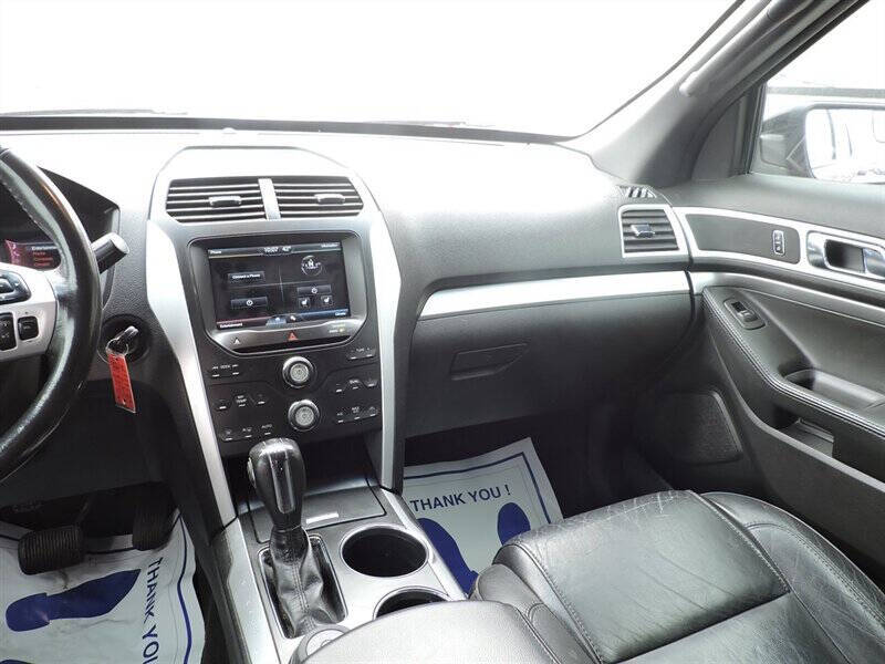 2011 Ford Explorer XLT