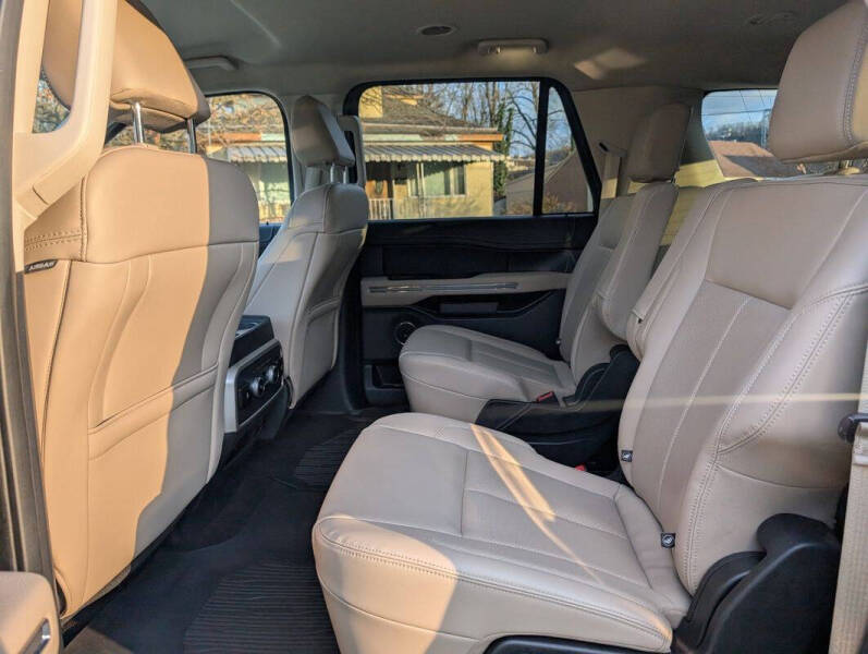 2022 Ford Expedition MAX XLT