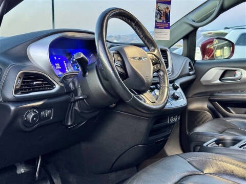 2021 Chrysler Pacifica Touring L