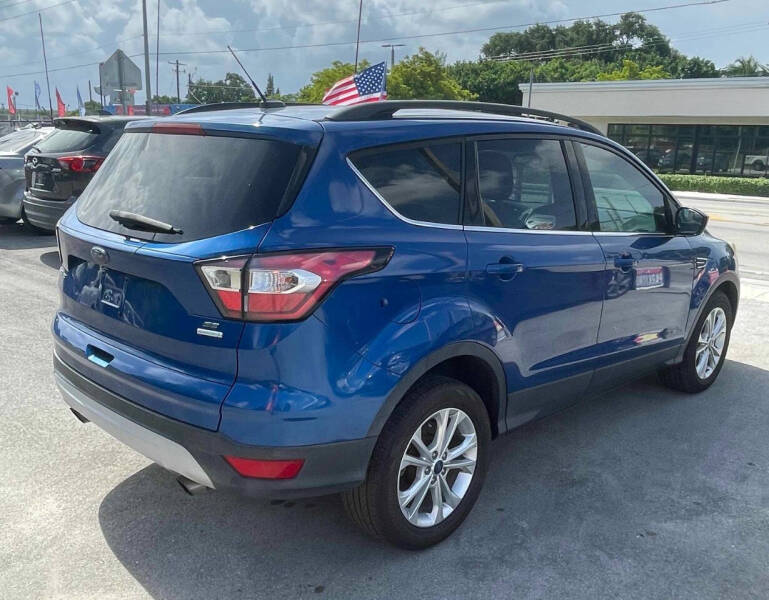 2018 Ford Escape SE