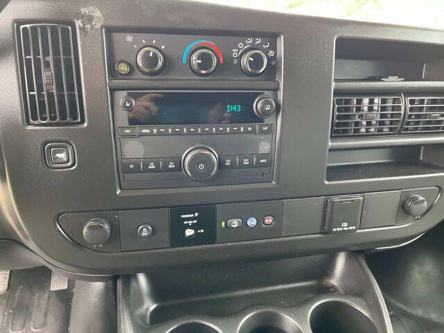 2023 Chevrolet Express 2500