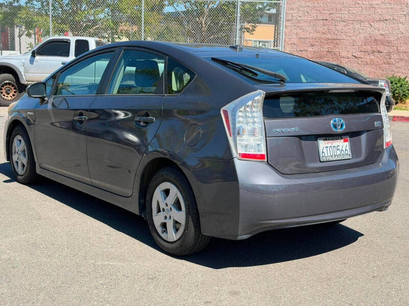 2011 Toyota Prius Two