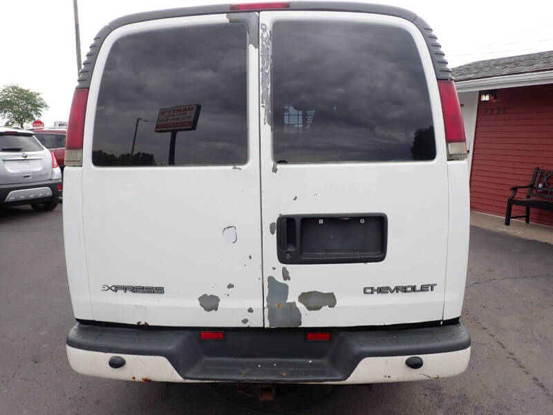 2000 Chevrolet Express G3500