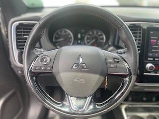 2020 Mitsubishi Outlander LE