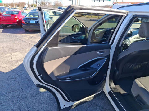 2017 Hyundai Santa Fe SE