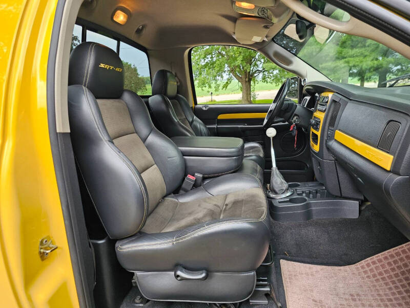 2005 Dodge Ram 1500 SRT-10