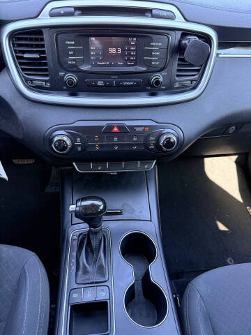 2016 Kia Sorento LX