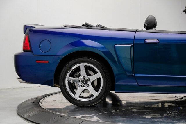 2004 Ford Mustang SVT Cobra