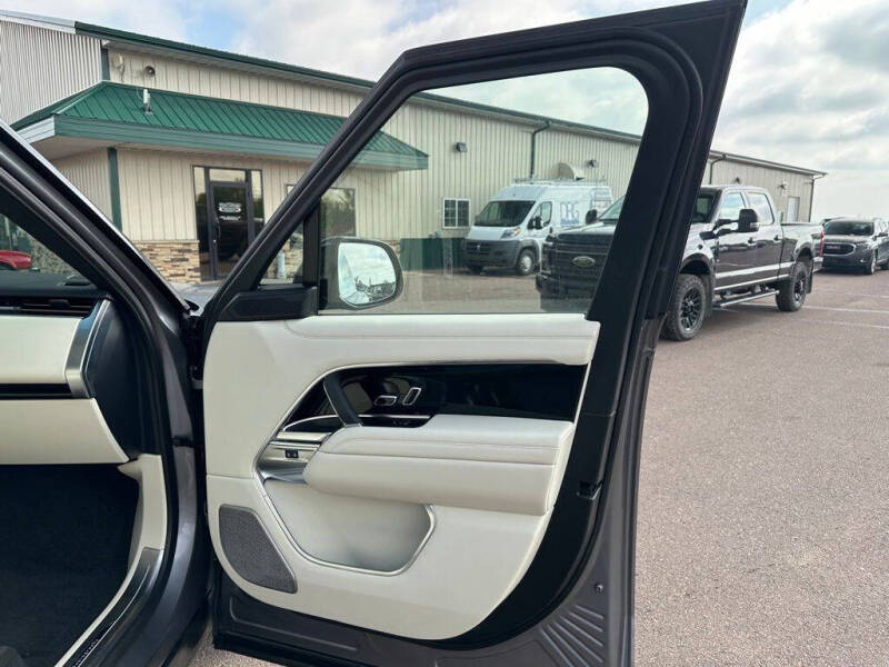 2025 Land Rover Range Rover