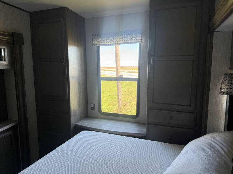 2021 Forest River Sierra