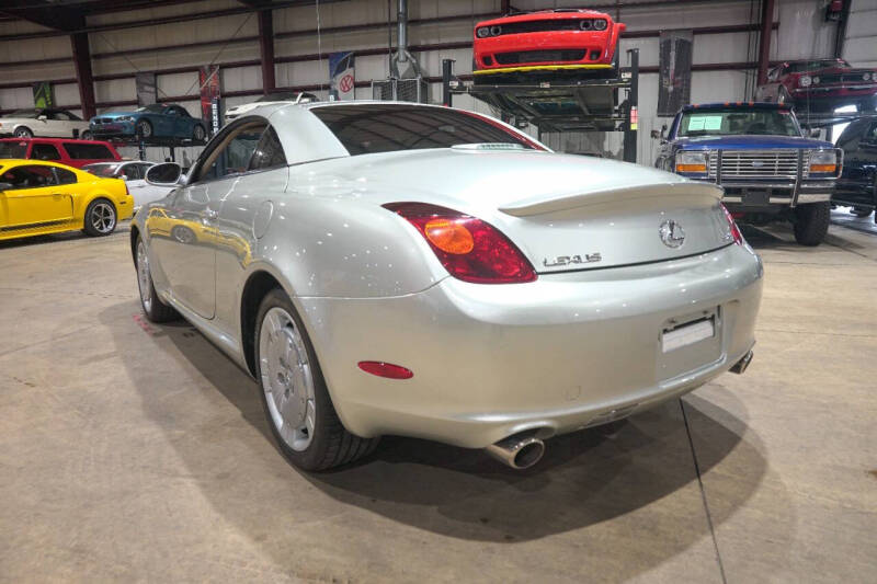 2004 Lexus SC 430