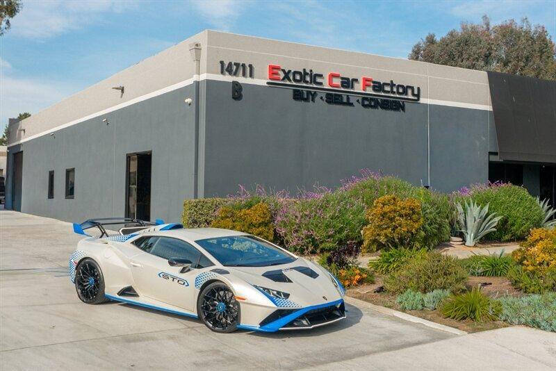 2022 Lamborghini Huracan STO