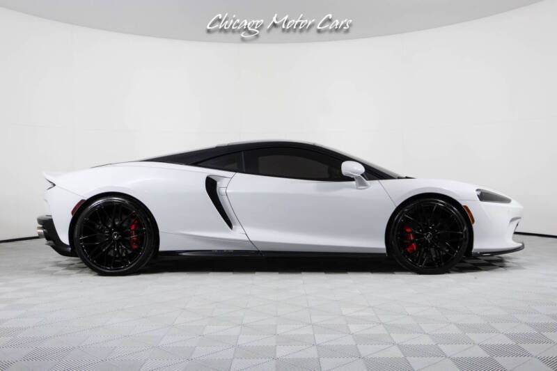 2023 McLaren GT
