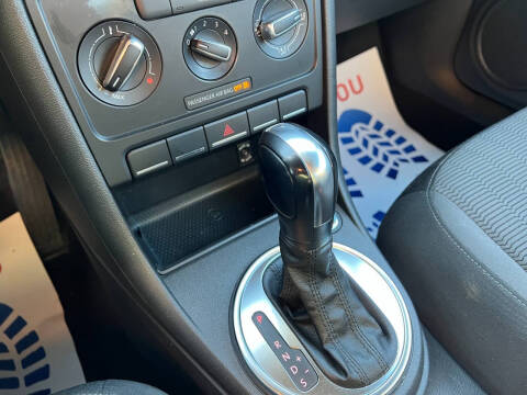 2014 Volkswagen Beetle 2.5L Entry PZEV