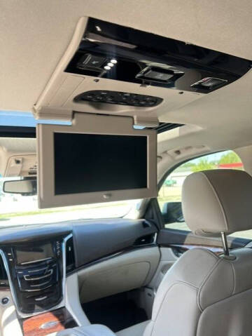 2015 Cadillac Escalade Luxury