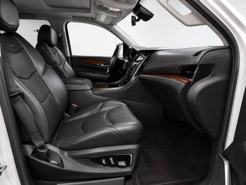 2020 Cadillac Escalade ESV Luxury