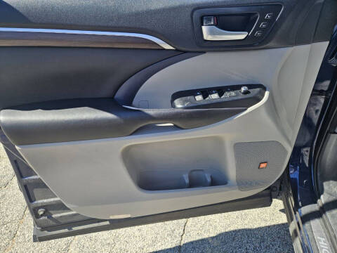 2016 Toyota Highlander Limited Platinum