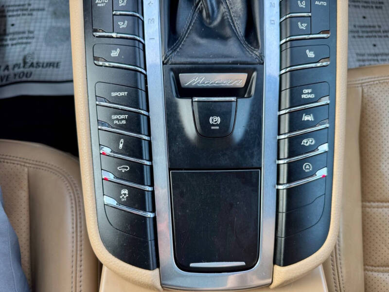 2017 Porsche Macan GTS