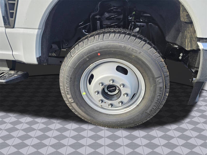 2024 Ford F-350 Super Duty XL