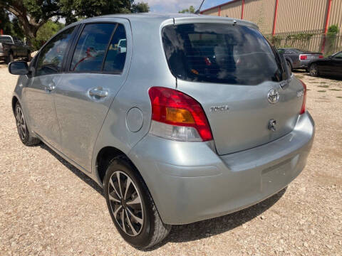 2011 Toyota Yaris