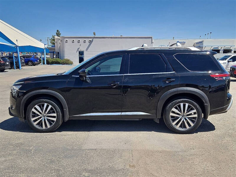 2022 Nissan Pathfinder Platinum