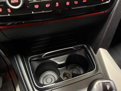 2017 BMW 3 Series 320i