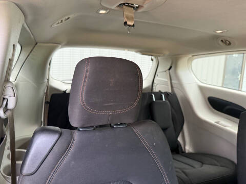 2017 Chrysler Pacifica Touring
