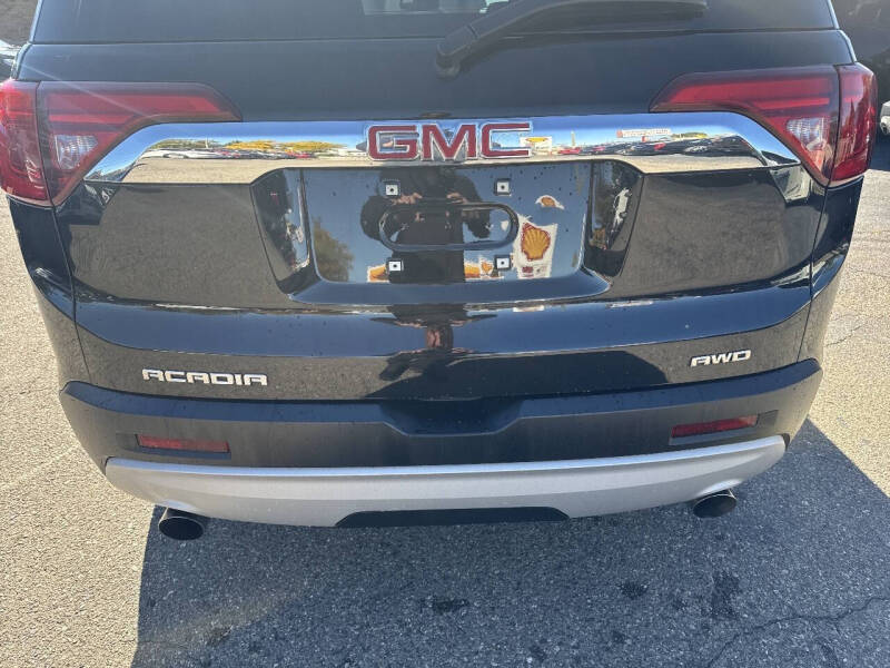 2017 GMC Acadia SLE-2