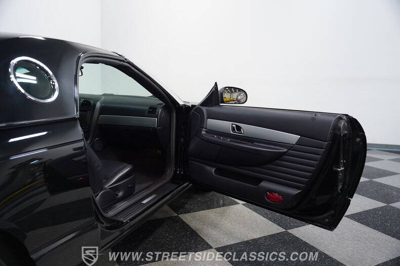 2005 Ford Thunderbird Deluxe