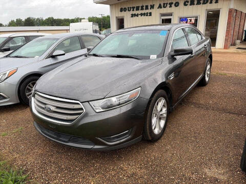 2018 Ford Taurus SEL