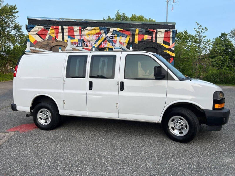 2018 Chevrolet Express 2500
