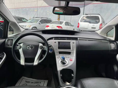 2015 Toyota Prius Plug-in Hybrid