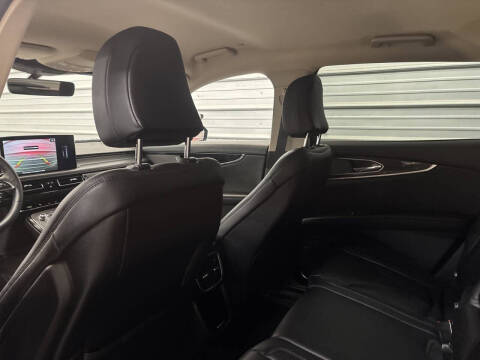 2022 Lincoln Nautilus Standard