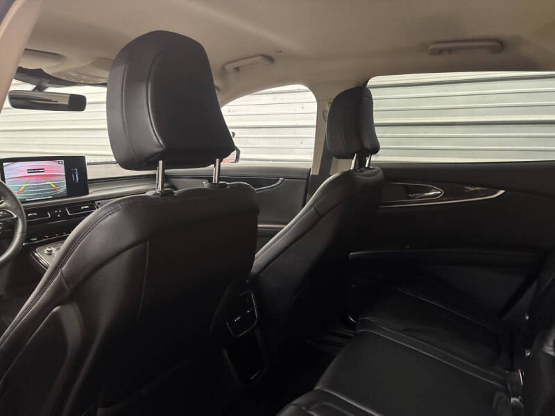 2022 Lincoln Nautilus Standard