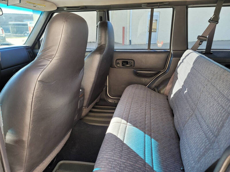 2001 Jeep Cherokee Sport